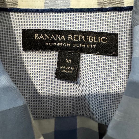 Banana Republic Men's Non-Iron Blue and Black Checkered Shirt - Picture 2 of 4